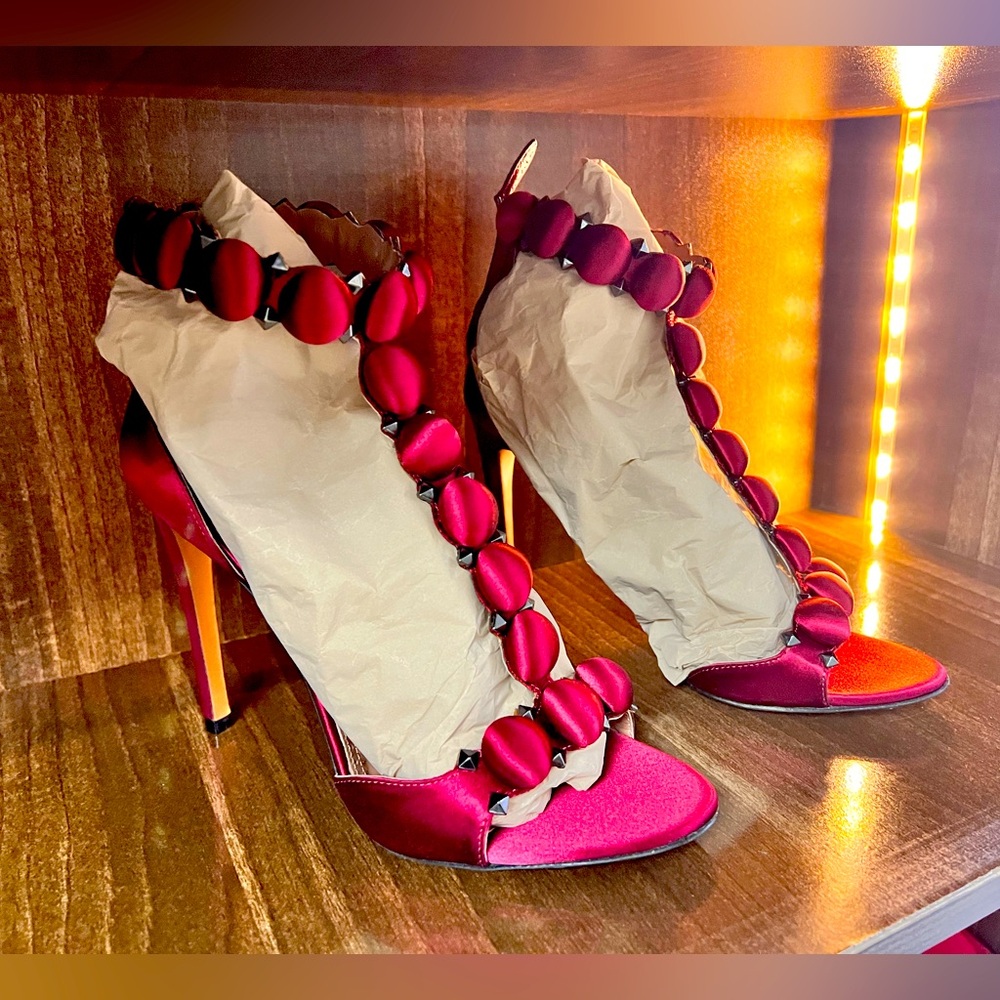 Alaia Satin T-strap Stiletto Sandals
